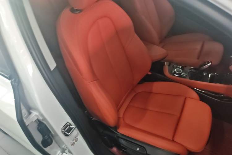Used BMW X2 2021 Restyled sDrive25i M Sport Package Right Front Seat