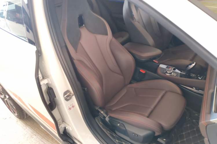 Used BMW X2 2021 Restyled sDrive25i Sharp Edition Right Front Seat