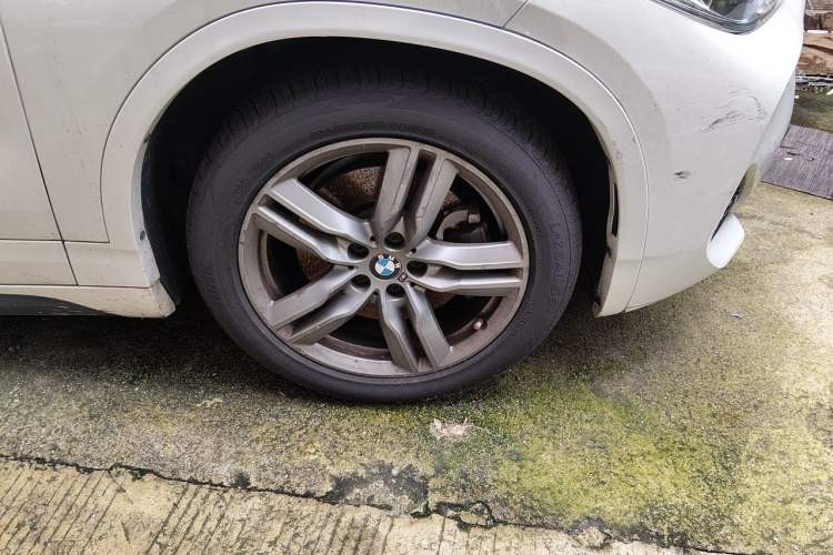 Used BMW X2 2021 sDrive25i Midnight Edition Right Front Wheel Hub