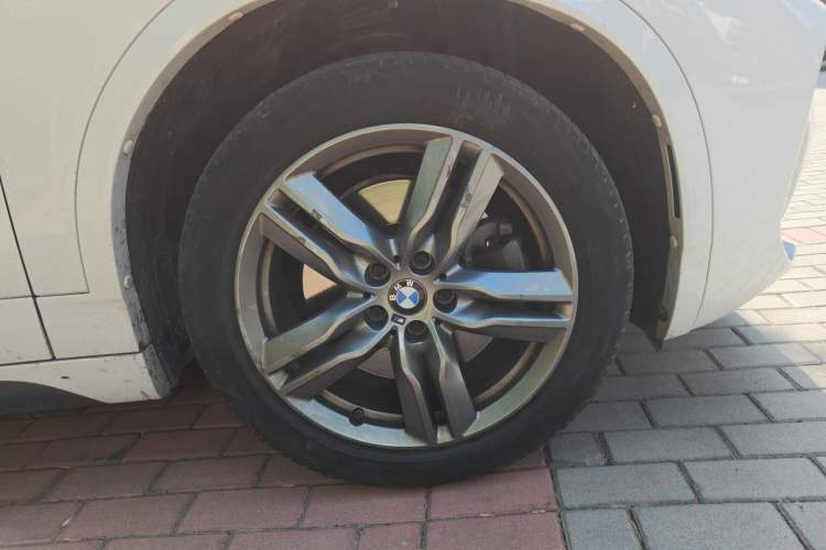 Used BMW X2 2021 sDrive25i Leading Model M Sport Package Right Front Wheel Hub