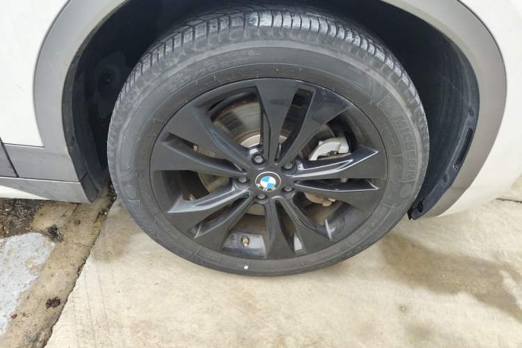 Used BMW X2 2021 Restyled sDrive25i M Sport Package Right Front Wheel Hub