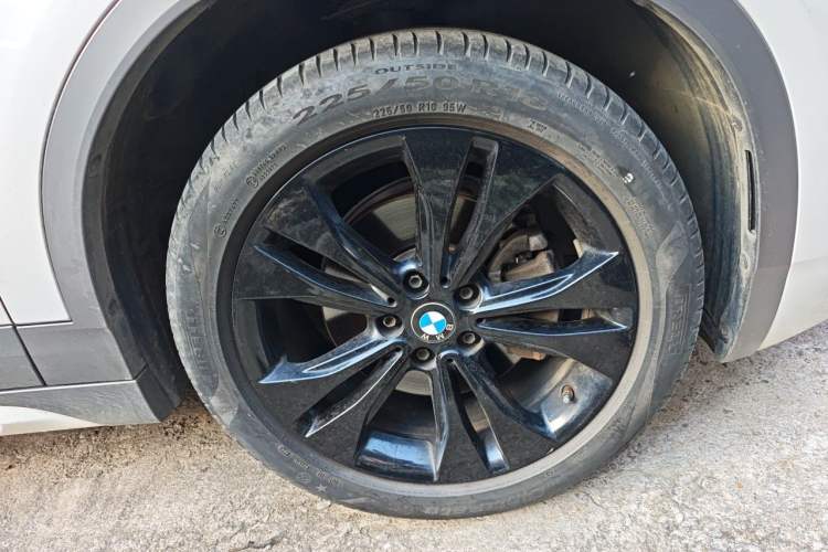 Used BMW X2 2021 sDrive20i M Sport Package Right Front Wheel Hub
