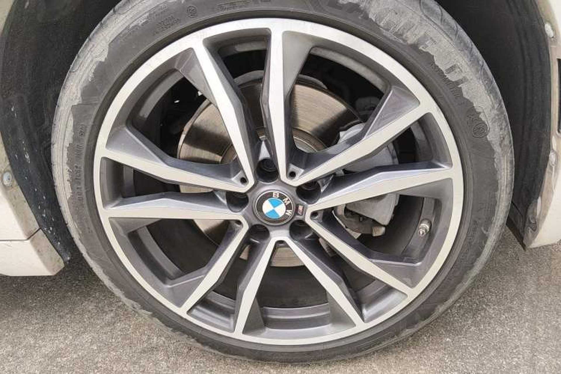 Used BMW X2 2021 sDrive25i Luxury Model with M Sport Package Right Front Wheel Hub