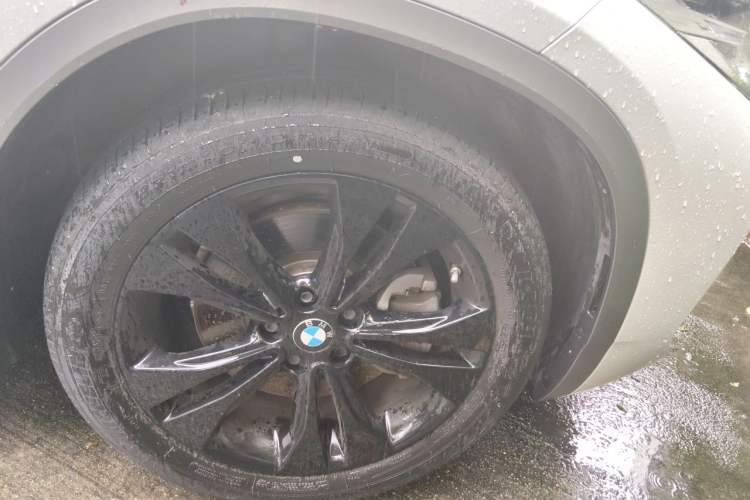 Used BMW X2 2021 sDrive25i M Sport Package Right Front Wheel Hub