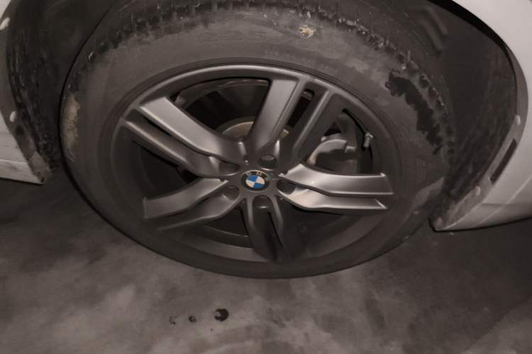 Used BMW X2 2021 Restyled sDrive25i M Sport Package Right Front Wheel Hub