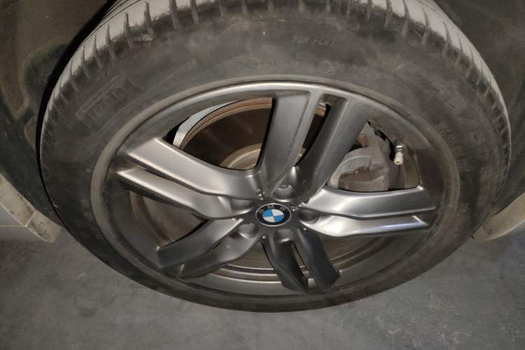 Used BMW X2 2021 Restyled sDrive25i M Sport Package Right Front Wheel Hub