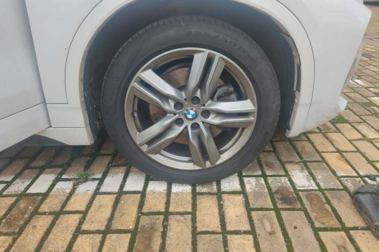 Used BMW X2 2021 sDrive25i M Sport Package Right Front Wheel Hub