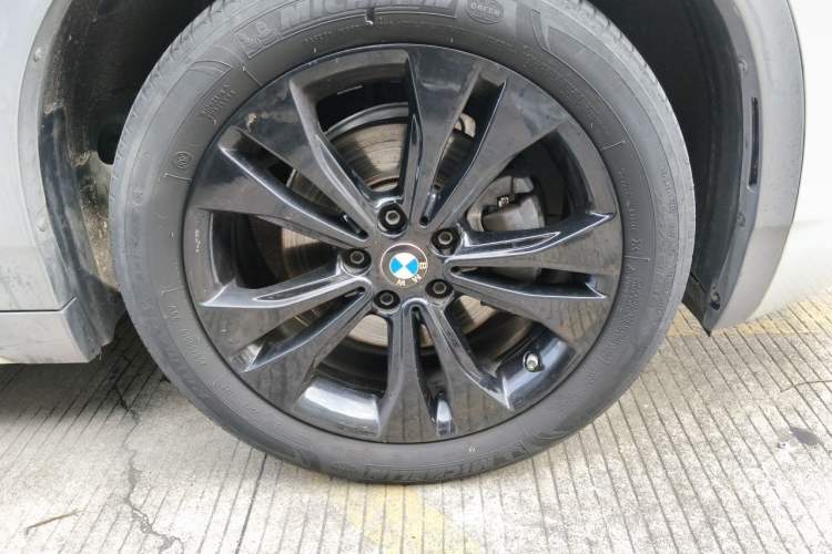 Used BMW X2 2021 sDrive20i M Sport Package Right Front Wheel Hub