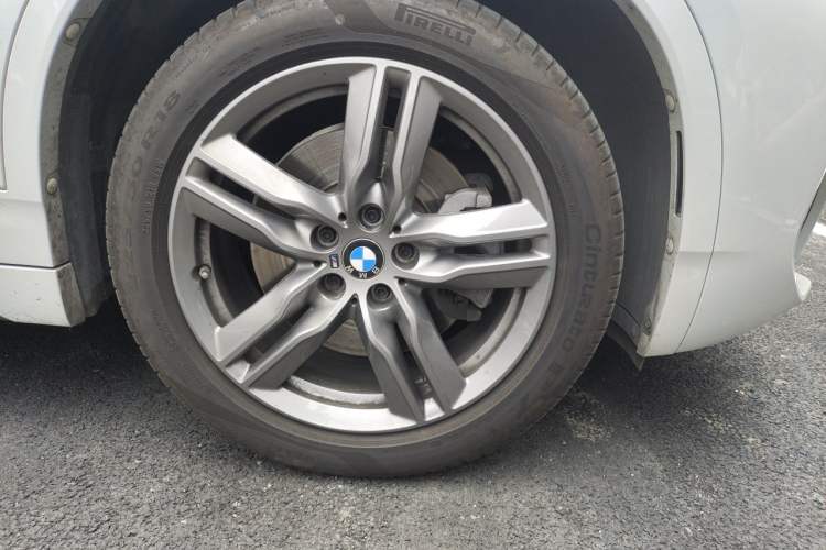Used BMW X2 2021 sDrive25i M Sport Package Right Front Wheel Hub