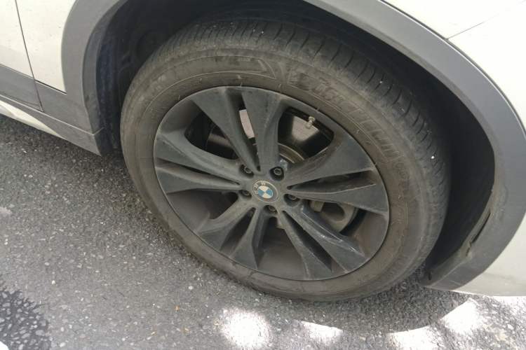 Used BMW X2 2021 sDrive25i M Sport Package Right Front Wheel Hub