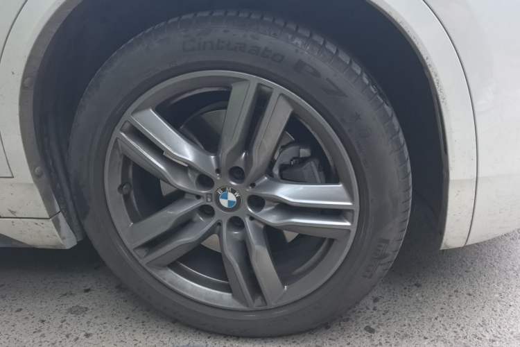 Used BMW X2 2021 sDrive25i M Sport Package Right Front Wheel Hub