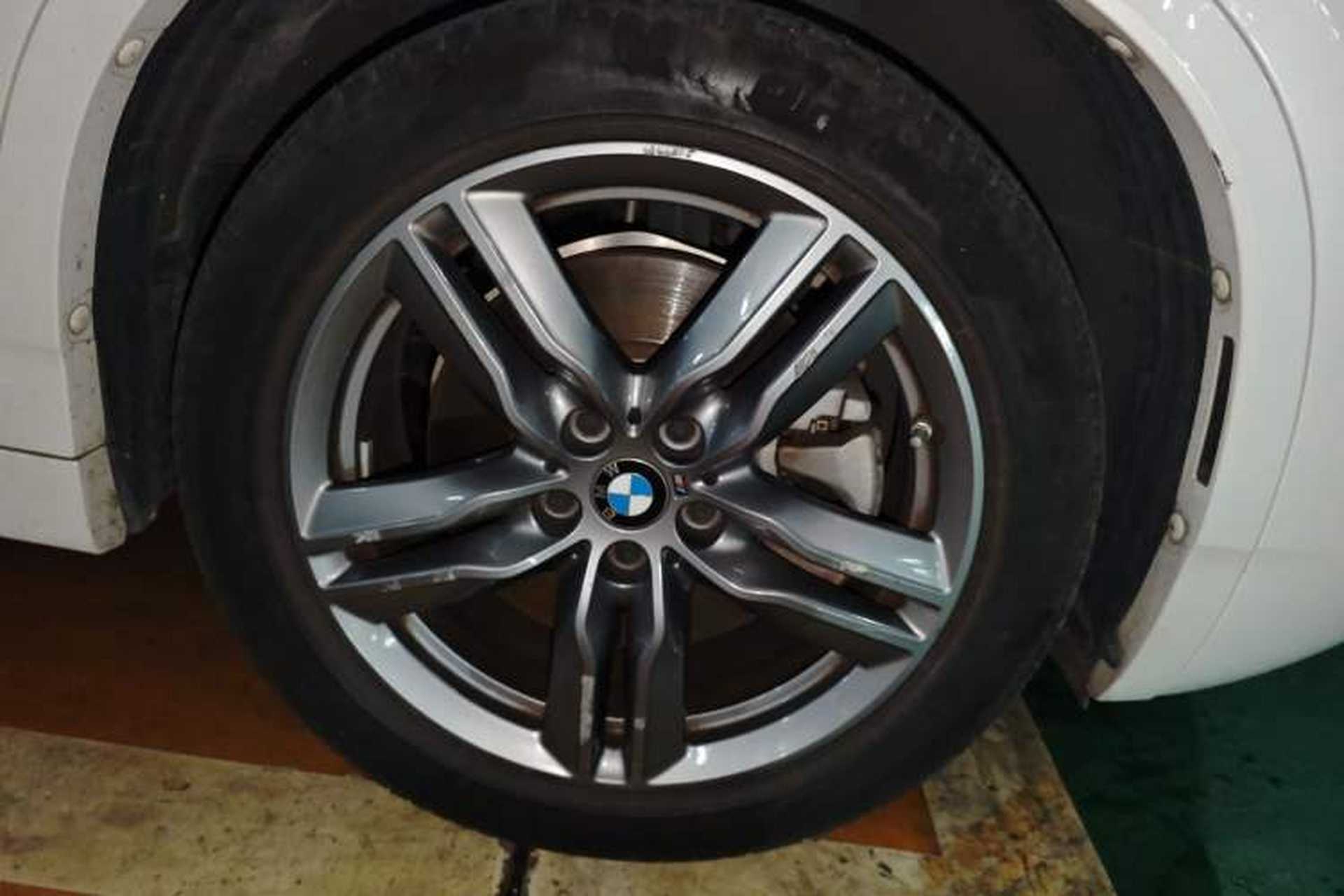 Used BMW X2 2021 Restyled sDrive25i M Sport Package Right Front Wheel Hub