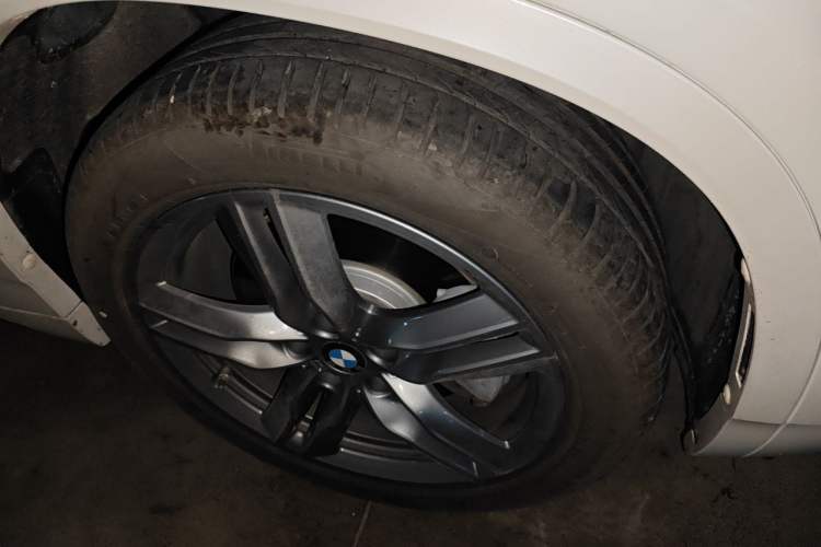 Used BMW X2 2021 Restyled sDrive25i M Sport Package Right Front Wheel Hub