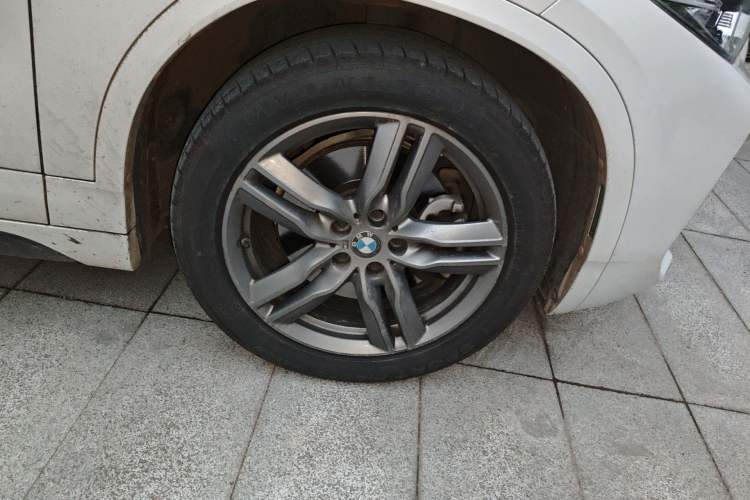 Used BMW X2 2021 Restyled sDrive25i M Sport Package Right Front Wheel Hub