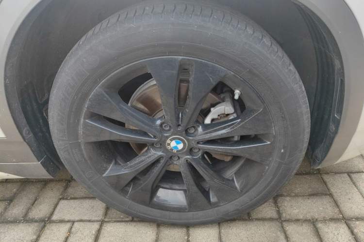 Used BMW X2 2021 sDrive20i M Sport Package Right Front Wheel Hub