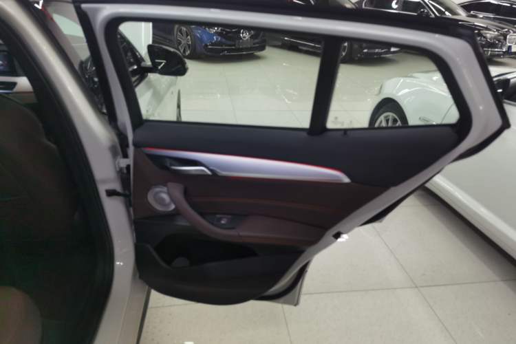 Used BMW X2 2021 Restyled sDrive25i Midnight Edition Right Rear Door Interior