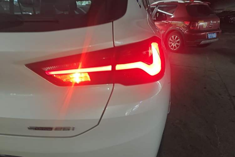 Used BMW X2 2021 sDrive25i Leading Model M Off-Road Package Right Rear Taillight