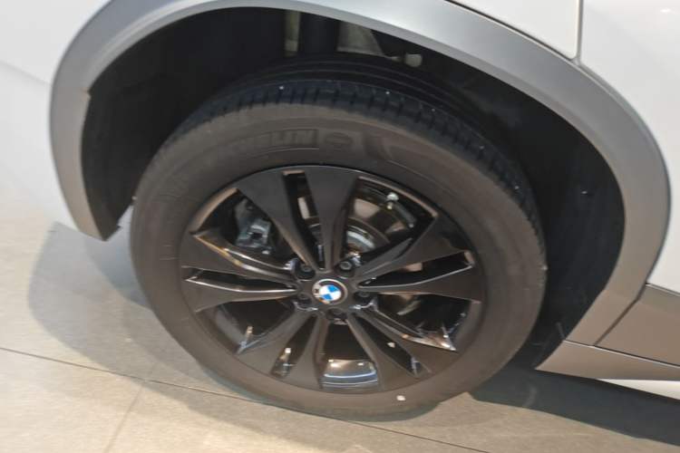 Used BMW X2 2021 sDrive25i M Sport Package Right Rear Wheel Hub