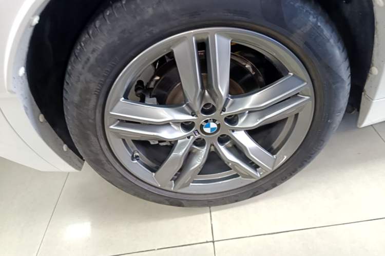Used BMW X2 2021 sDrive25i Leading Model M Sport Package Right Rear Wheel Hub