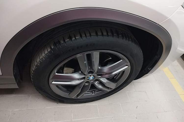 Used BMW X2 2021 sDrive25i Leading Model M Off-Road Package Right Rear Wheel Hub
