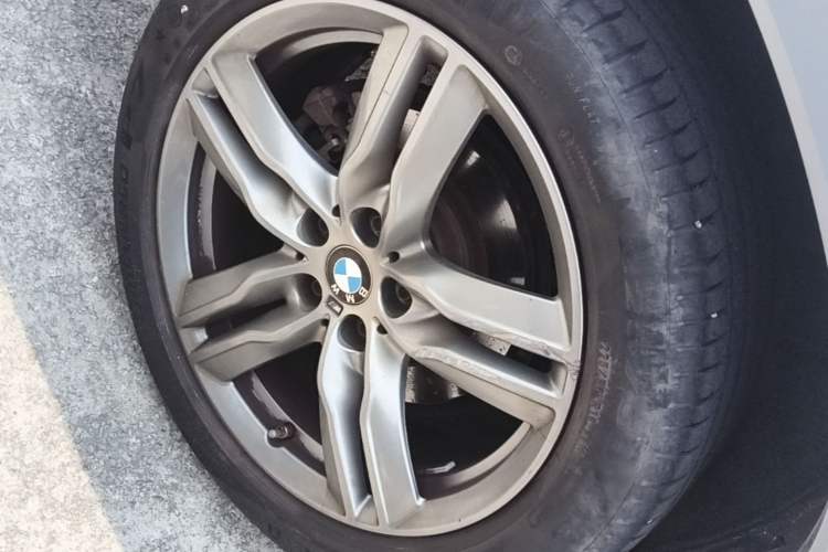 Used BMW X2 2021 sDrive25i Leading Model M Off-Road Package Right Rear Wheel Hub