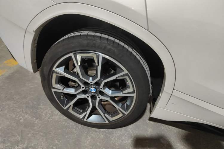 Used BMW X2 2021 Restyled sDrive25i Midnight Edition Right Rear Wheel Hub