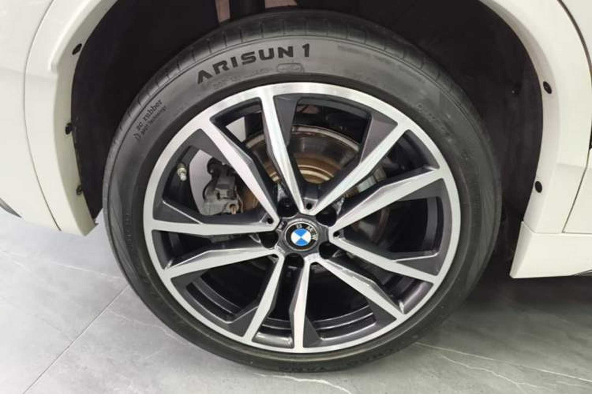 Used BMW X2 2021 sDrive25i Luxury Model with M Sport Package Right Rear Wheel Hub
