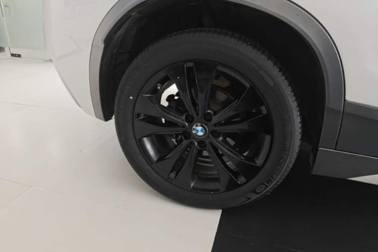 Used BMW X2 2021 sDrive20i M Sport Package Right Rear Wheel Hub