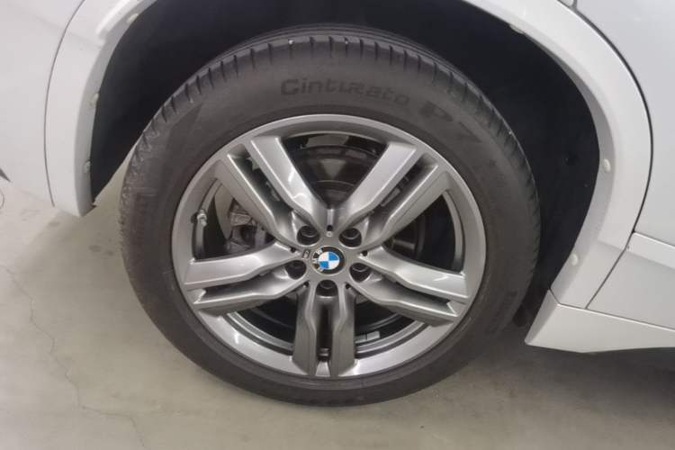 Used BMW X2 2021 Restyled sDrive25i M Sport Package Right Rear Wheel Hub