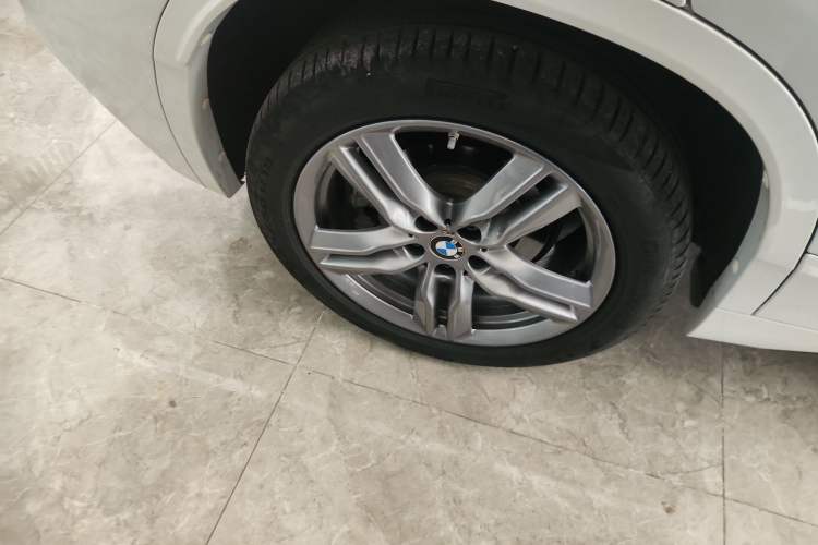 Used BMW X2 2021 Restyled sDrive25i M Sport Package Right Rear Wheel Hub