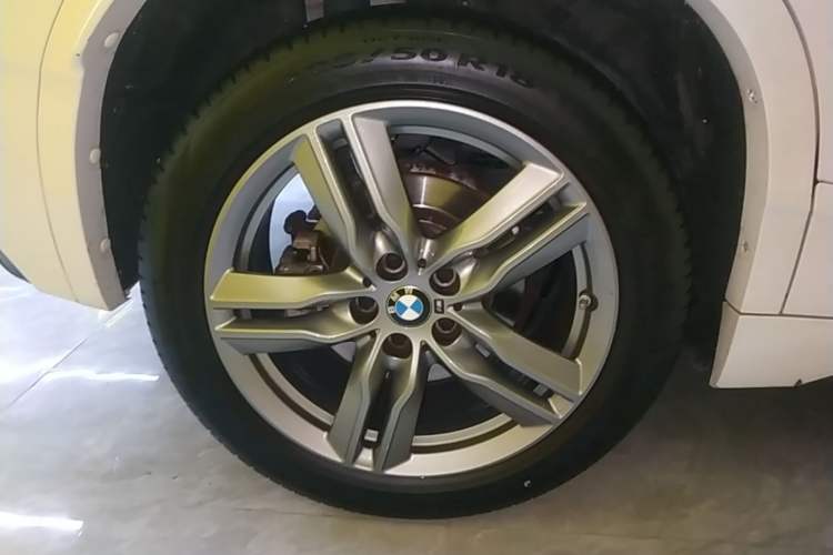 Used BMW X2 2021 Restyled sDrive25i M Sport Package Right Rear Wheel Hub
