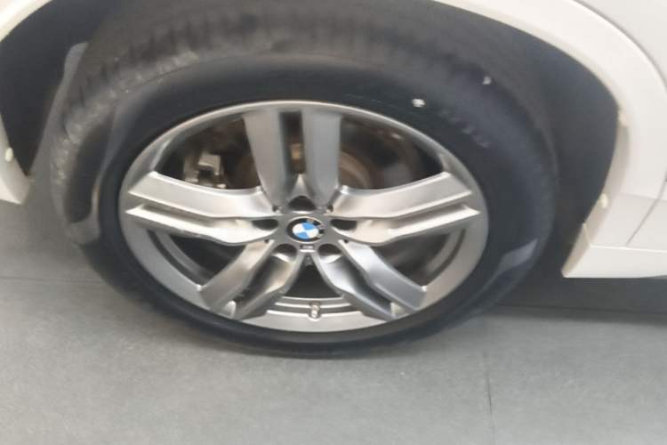 Used BMW X2 2021 sDrive25i M Sport Package Right Rear Wheel Hub
