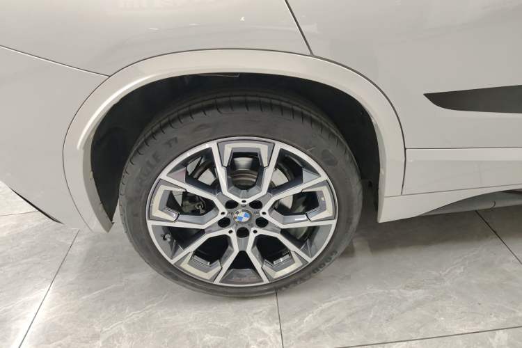 Used BMW X2 2021 Restyled sDrive25i Midnight Edition Right Rear Wheel Hub