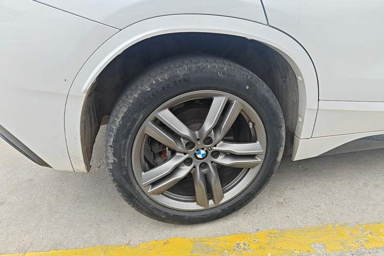 Used BMW X2 2021 sDrive25i M Sport Package Right Rear Wheel Hub