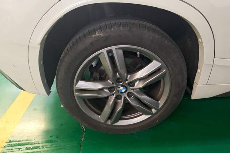 Used BMW X2 2021 sDrive25i Leading Model M Sport Package Right Rear Wheel Hub
