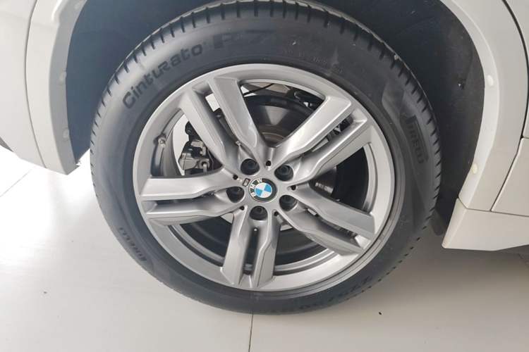 Used BMW X2 2021 sDrive25i Leading Model M Sport Package Right Rear Wheel Hub