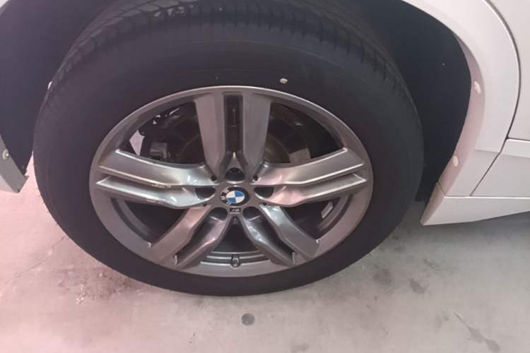 Used BMW X2 2021 Restyled sDrive25i M Sport Package Right Rear Wheel Hub