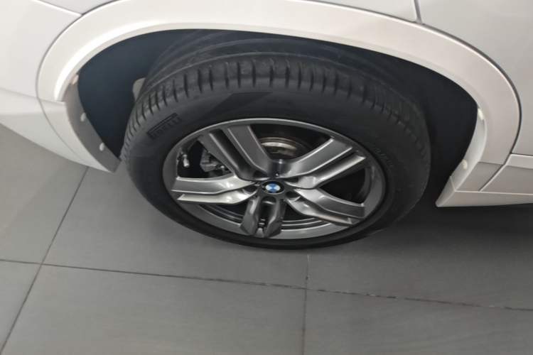 Used BMW X2 2021 Restyled sDrive25i M Sport Package Right Rear Wheel Hub