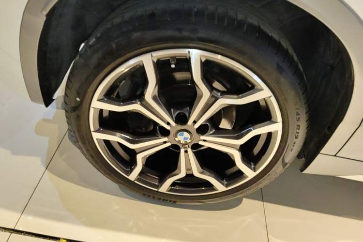Used BMW X2 2021 sDrive25i Luxury M Sport Package Right Rear Wheel Hub