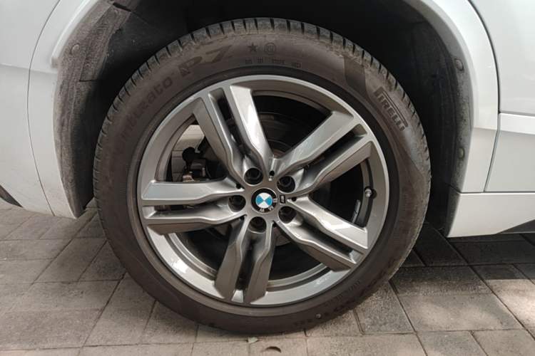 Used BMW X2 2021 sDrive25i Leading Model M Sport Package Right Rear Wheel Hub