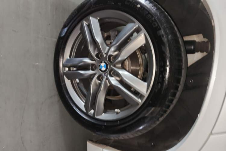 Used BMW X2 2021 sDrive25i Leading Model M Sport Package Right Rear Wheel Hub