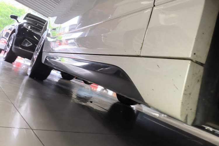 Used BMW X2 2021 Restyled sDrive25i M Sport Package Right Side Sill