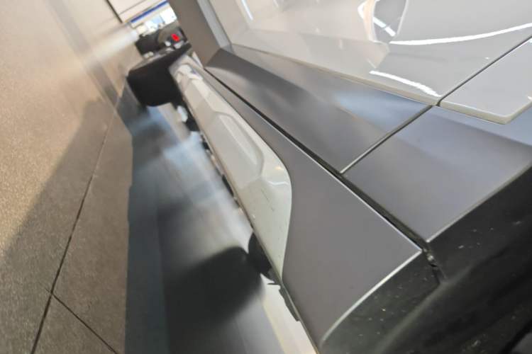Used BMW X2 2021 sDrive25i M Sport Package Right Side Sill