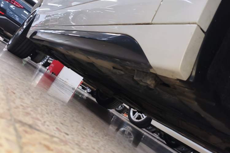 Used BMW X2 2021 sDrive25i M Sport Package Right Side Sill