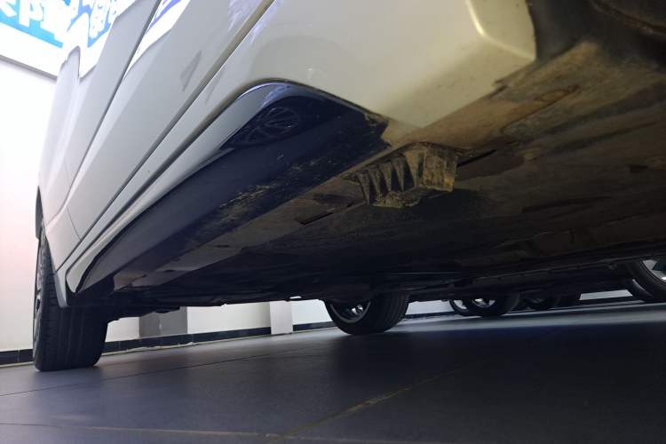 Used BMW X2 2021 sDrive25i Midnight Edition Right Side Sill
