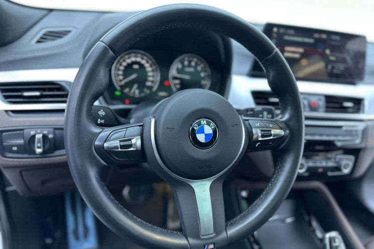 Used BMW X2 2021 Restyled sDrive25i Midnight Edition Steering Wheel