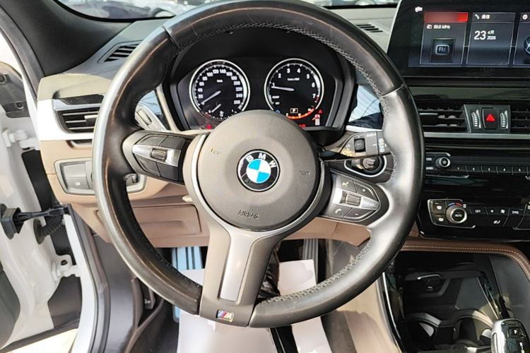 Used BMW X2 2021 sDrive25i Leading Model M Off-Road Package Steering Wheel