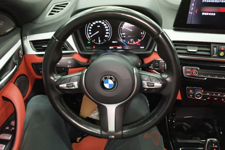 Used BMW X2 2021 sDrive25i Luxury Model with M Sport Package Steering Wheel