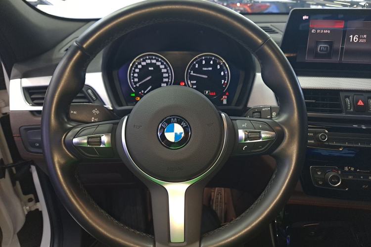 Used BMW X2 2021 sDrive25i Midnight Edition Steering Wheel