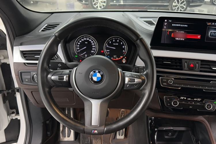 Used BMW X2 2021 Restyled sDrive25i Midnight Edition Steering Wheel